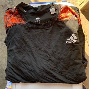 MENS XL GYM SHIRT ADIDAS